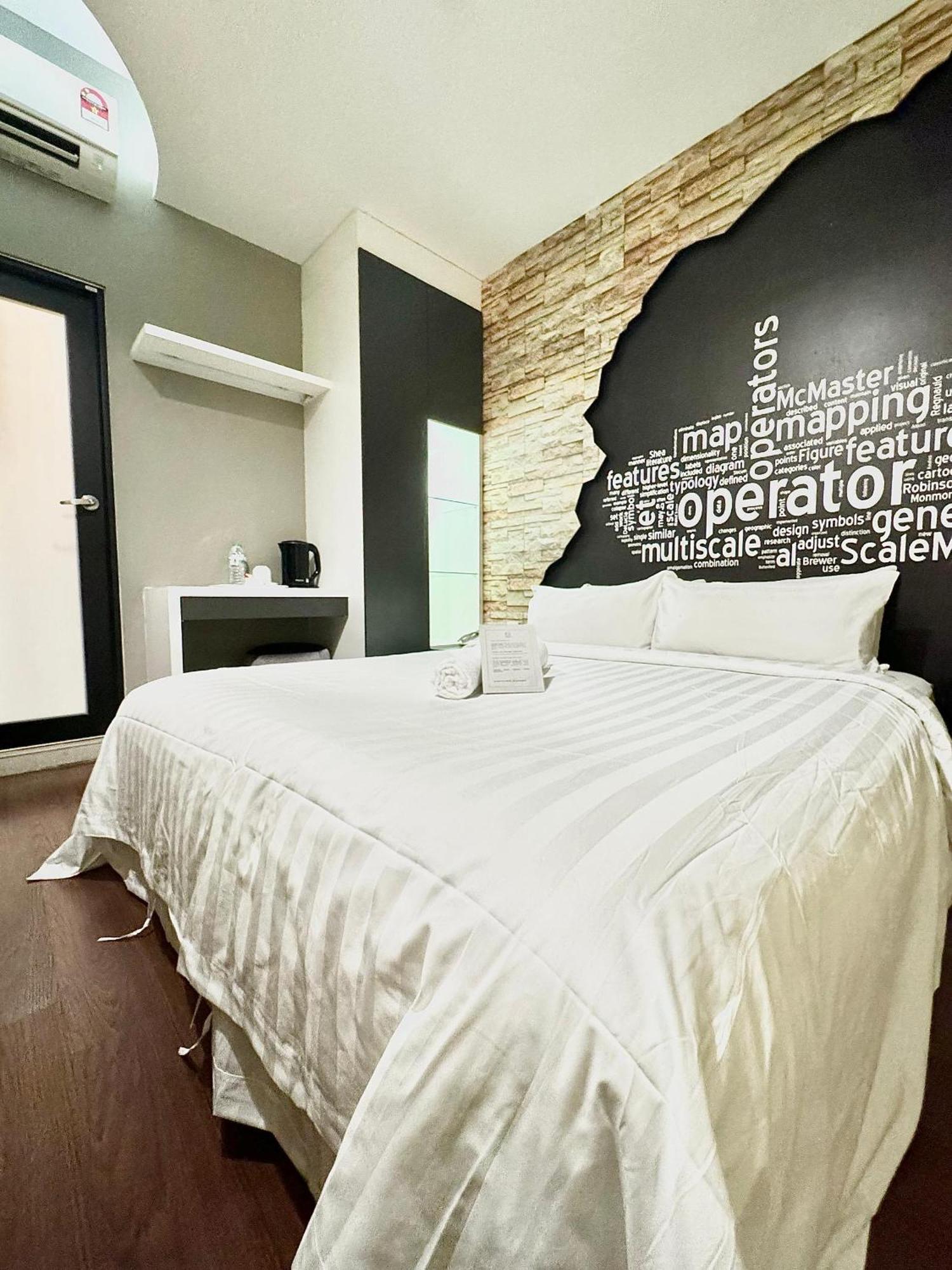 Chariton Hotel Nusa Bestari Johor Bahru Exteriör bild