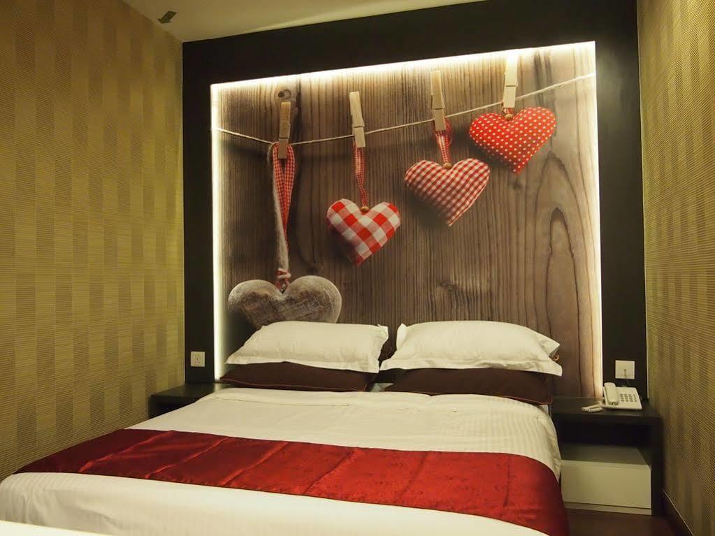 Chariton Hotel Nusa Bestari Johor Bahru Exteriör bild