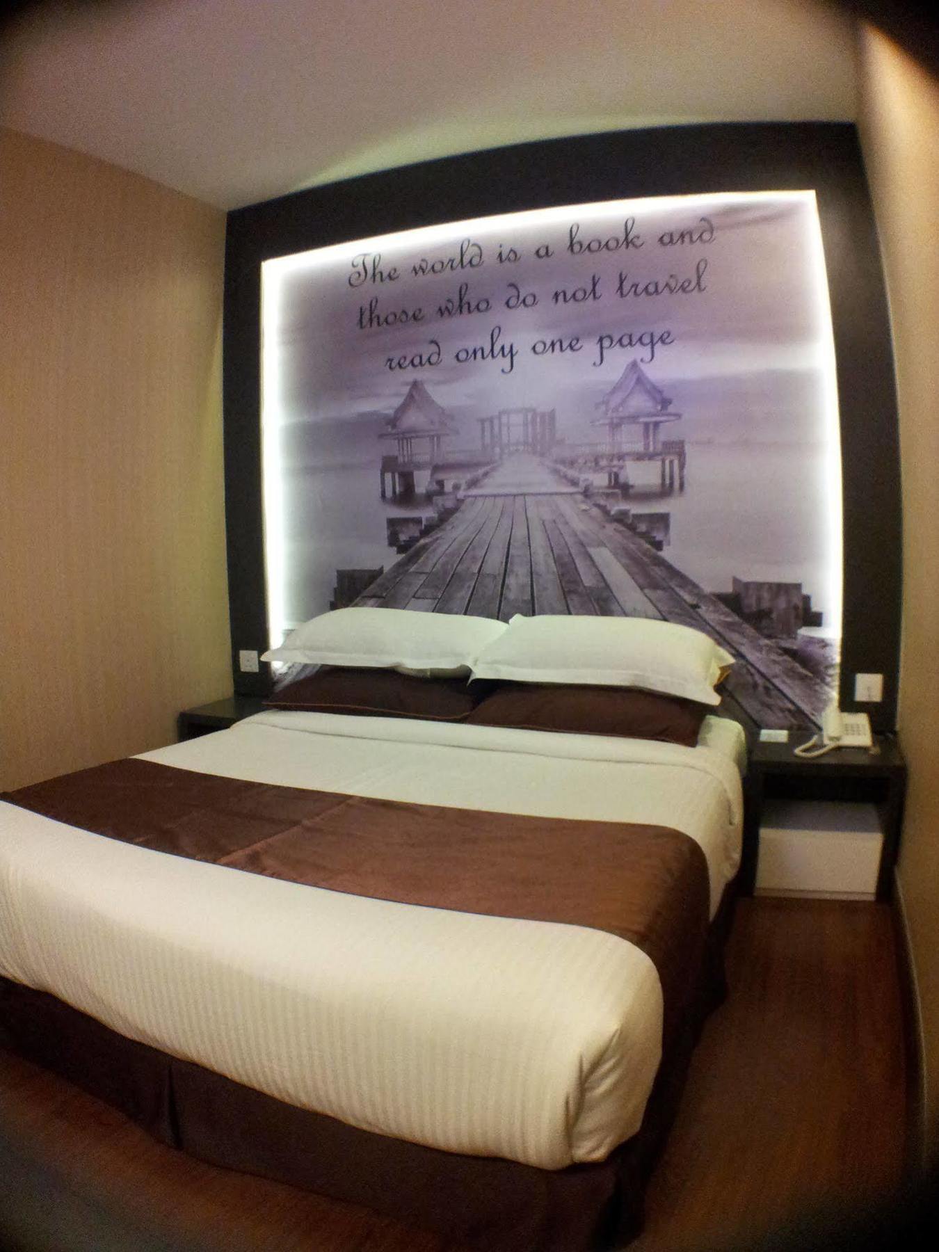 Chariton Hotel Nusa Bestari Johor Bahru Exteriör bild