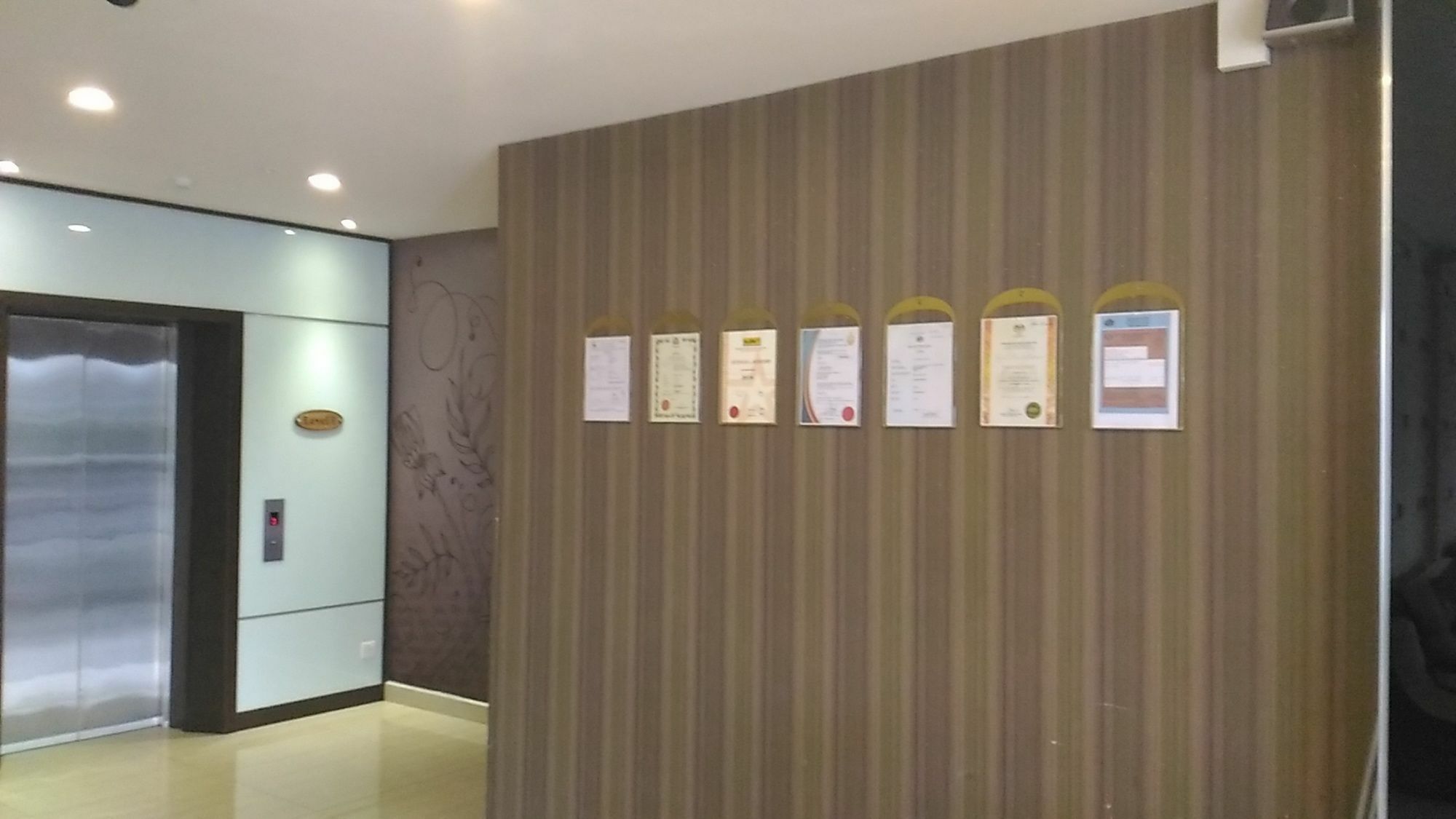 Chariton Hotel Nusa Bestari Johor Bahru Exteriör bild